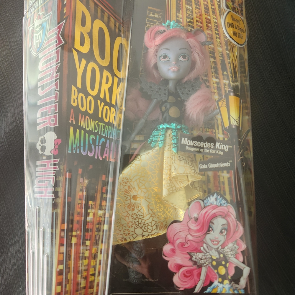 Monster High Mouscedes King Boo York Doll (2015) New in Box